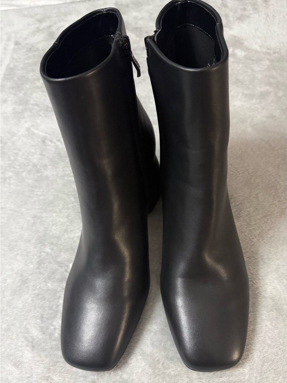 Women's Black Square-Toe Ankle Boots DKNY